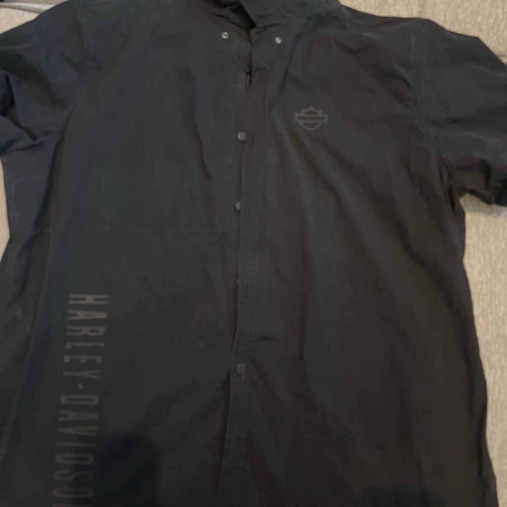 Black Harley-Davidson shirt